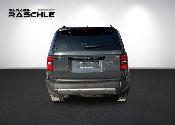 Vehicle image 4 Vehicle image 4