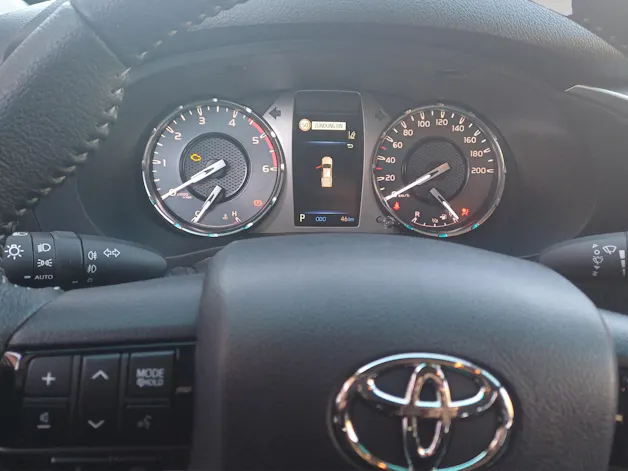 Toyota Hilux Double Cab.-Pick-up 2.8 D-4D 204 Style