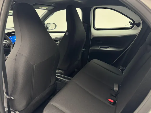 Toyota Aygo X 1.5 VVT-i HSD Comfort