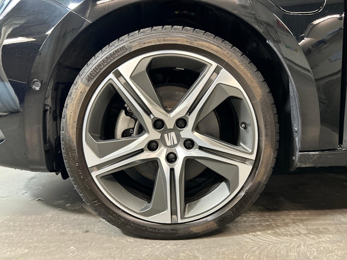 Vehicle image SEAT LEON