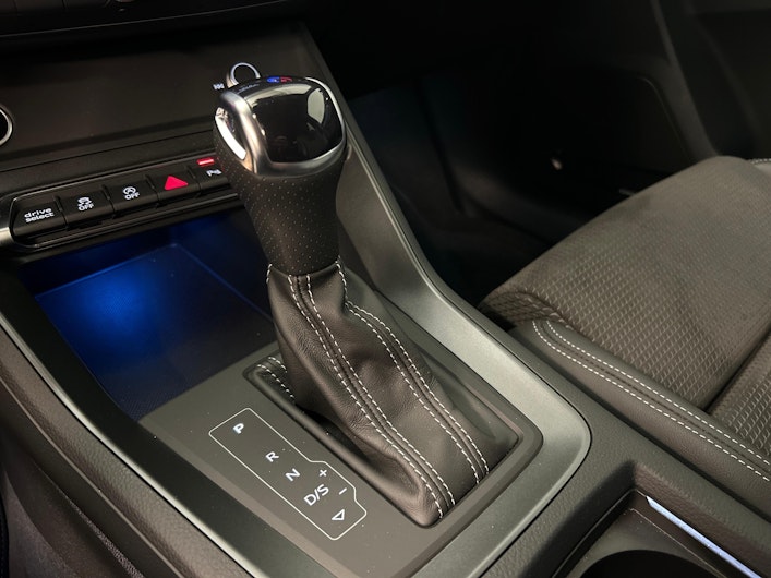 Vehicle image AUDI Q3