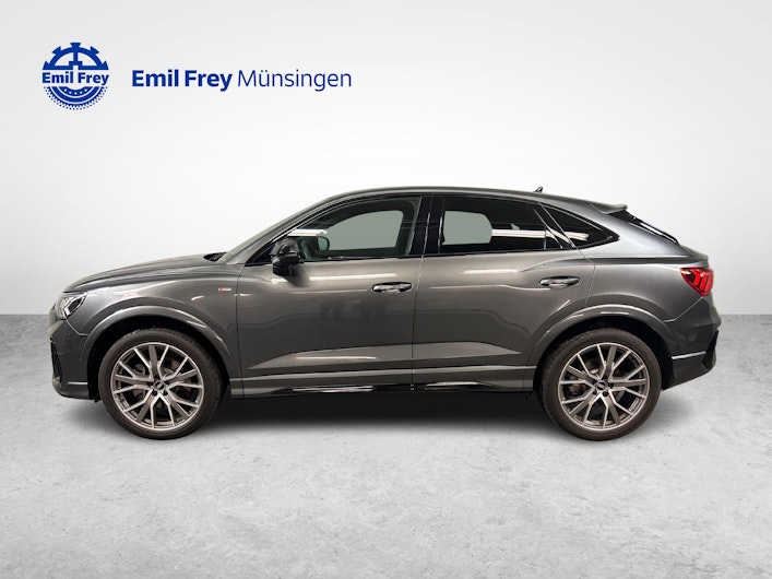 Vehicle image AUDI Q3