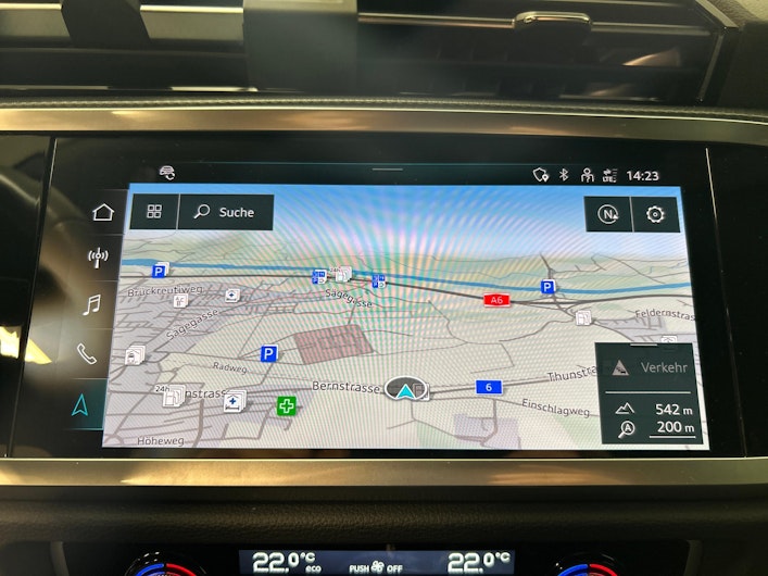 Vehicle image AUDI Q3