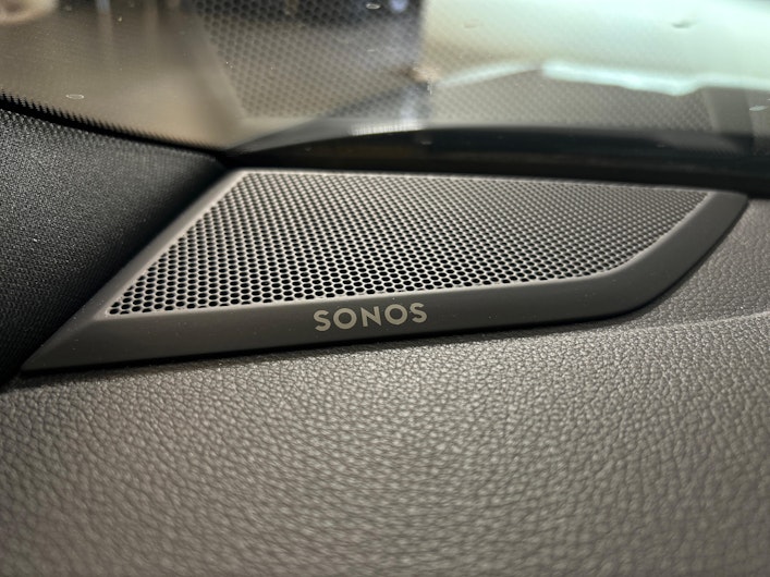 Vehicle image AUDI Q3