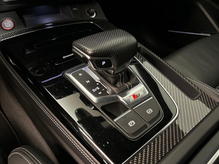 Vehicle image AUDI SQ5