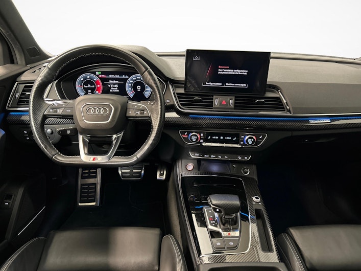 Vehicle image AUDI SQ5