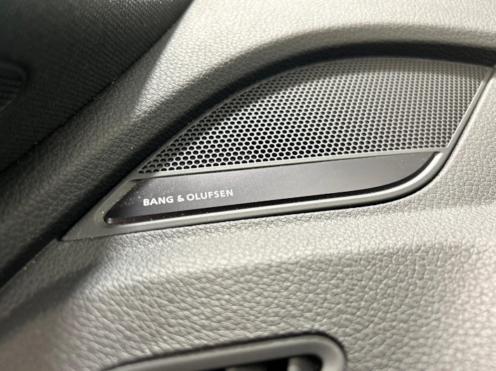 Vehicle image AUDI SQ5