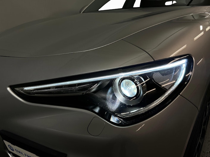 Vehicle image ALFA ROMEO STELVIO