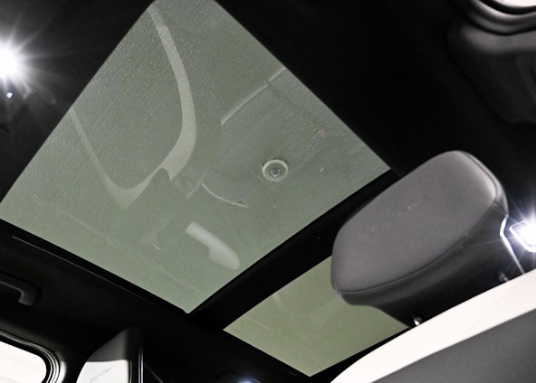 Vehicle image 12 Vehicle image 12