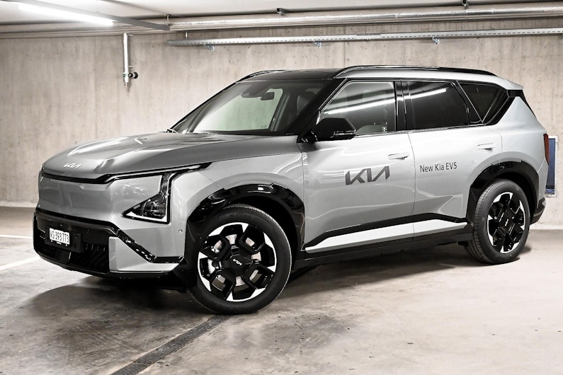 Vehicle image KIA EV5