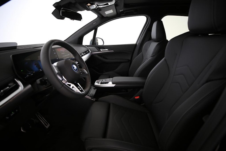 Vehicle image BMW 2 SERIES