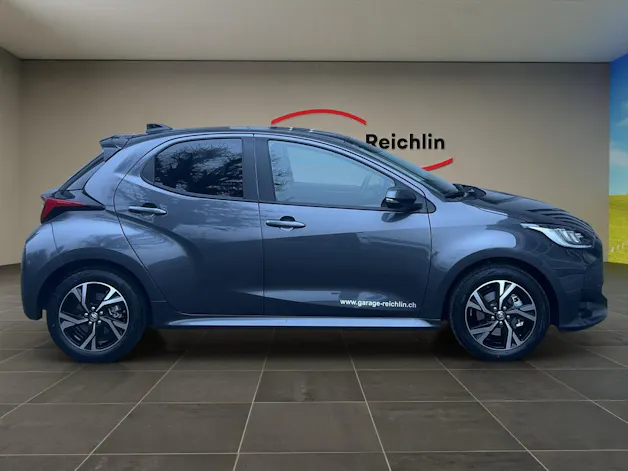 Toyota Yaris 1.5 VVT-i HSD Trend