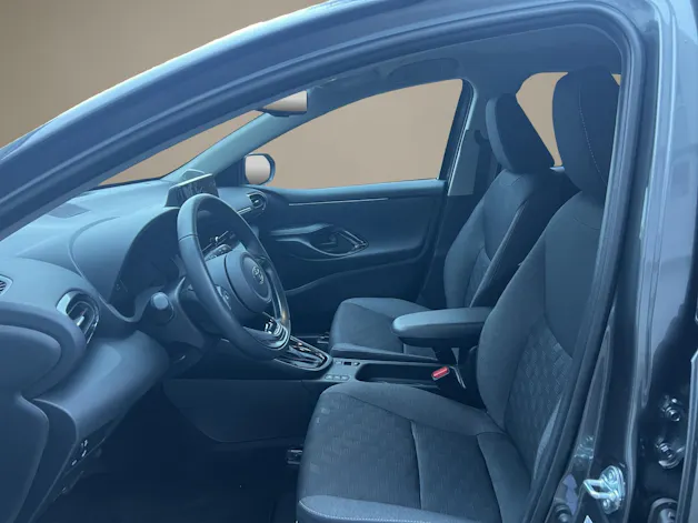 Toyota Yaris 1.5 VVT-i HSD Trend