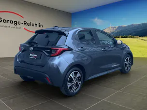 Toyota Yaris 1.5 VVT-i HSD Trend