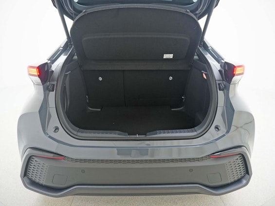 Vehicle image 17 Vehicle image 17