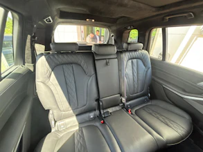 https://vehicle.imgix.net/4157874/d75b6d79-23d3-41e6-9f58-f7ccebfd279f.jpg