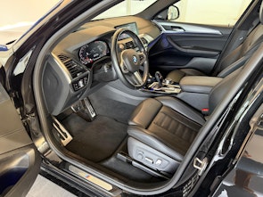 Vehicle image BMW X4 20i xDrive