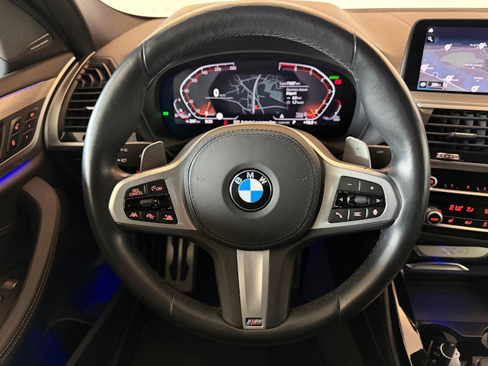 Vehicle image BMW X4