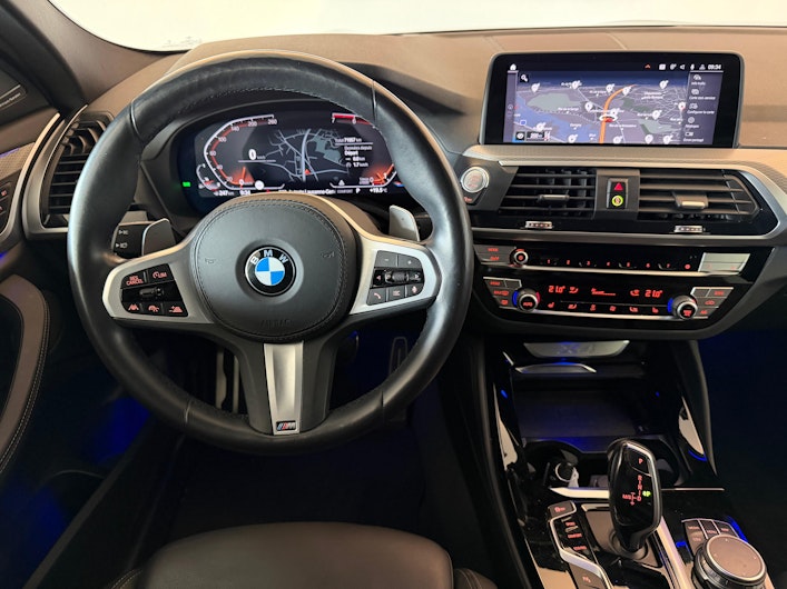 Vehicle image BMW X4