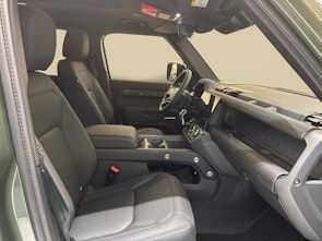 Vehicle image LAND ROVER Defender 110 3.0 D I6 250 X-Dynamic SE
