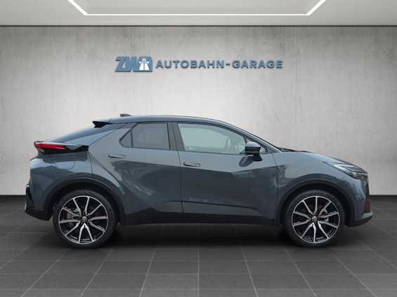 Vehicle image 5 Vehicle image 5