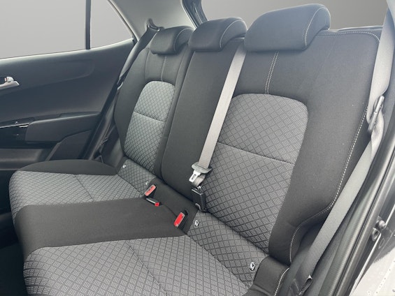 Vehicle image 6 Vehicle image 6