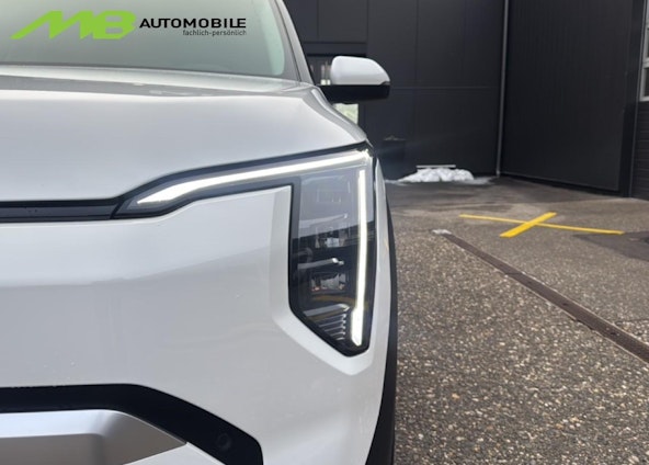 Vehicle image 11 Vehicle image 11