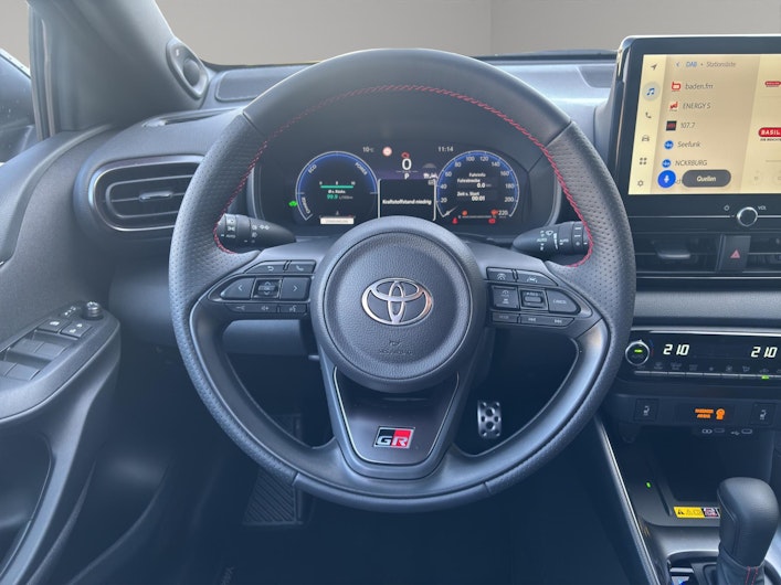 Vehicle image TOYOTA YARIS