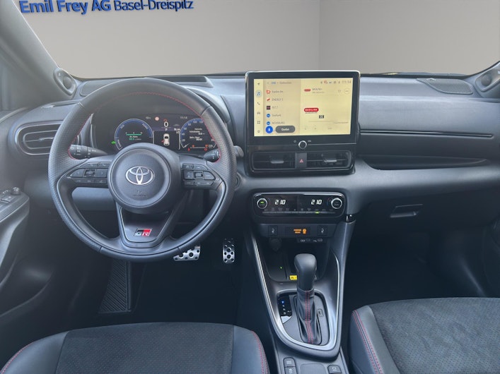 Vehicle image TOYOTA YARIS