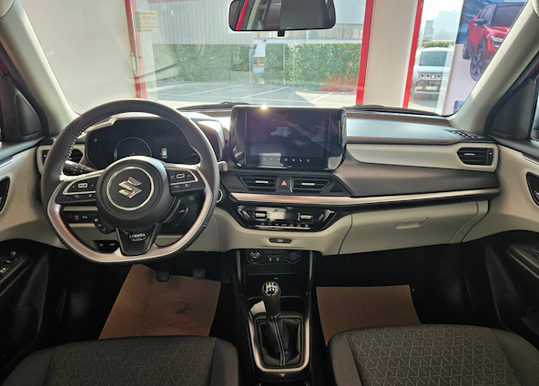 image du véhicule 6 image du véhicule 6