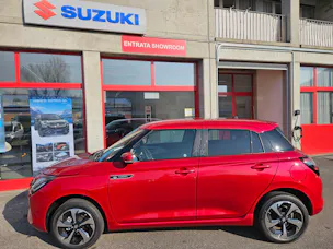 Suzuki Swift 1.2 Sakura Top Hybrid 4x4