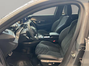 Fahrzeugbild PEUGEOT 208 1.2 Hybrid 145 GT