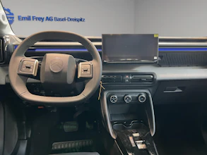 https://vehicle.imgix.net/4158126/a71075ef-e7a2-489a-8c1a-5e10151237c7.jpg