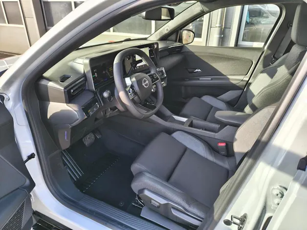 Nissan Micra Advance 52kWh