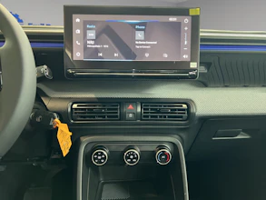 https://vehicle.imgix.net/4158134/b77530e6-0160-4bd1-ade6-0836ae2d732f.jpg