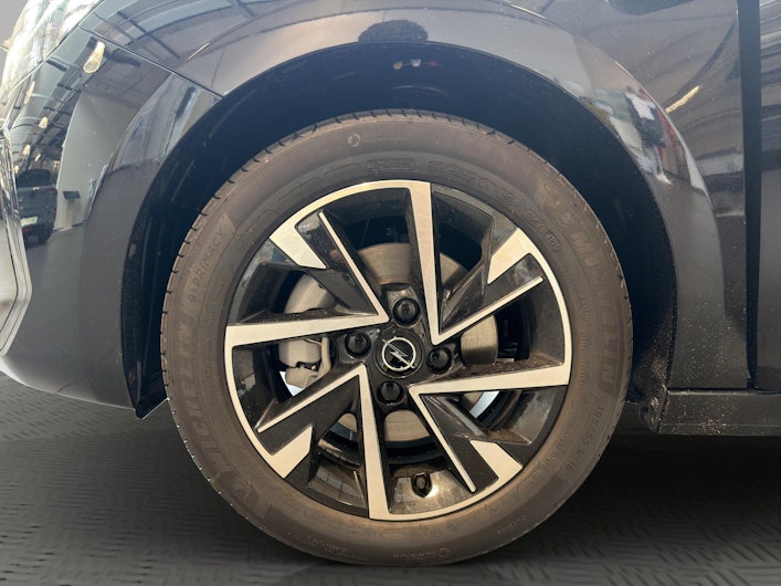 Vehicle image OPEL CORSA