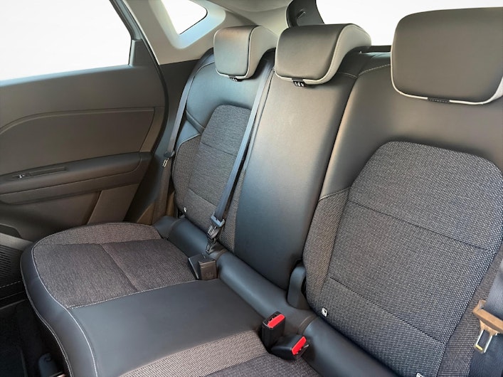 Vehicle image RENAULT CAPTUR