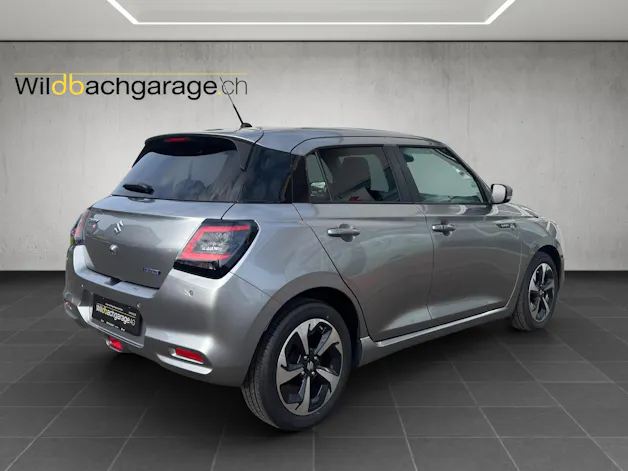 Suzuki Swift 1.2 Sakura Top Hybrid