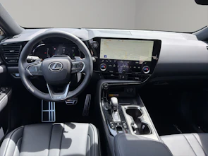 immagine del veicolo LEXUS NX 450h+ F-Sport