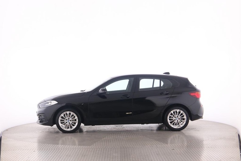Vehicle image BMW 1 SERIES