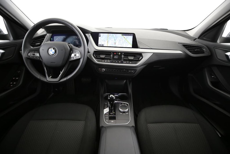 Vehicle image BMW 1 SERIES