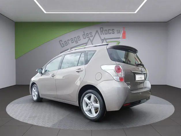 Toyota Verso 1.8 VVT-i Luna 7P