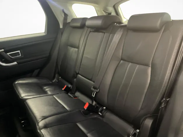 Land Rover Discovery Sport 2.0 Si4 HSE | 7-Plätzer | Anhängerkupplung