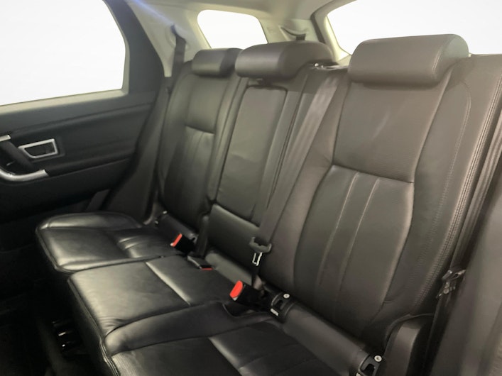 Vehicle image LAND ROVER DISCOVERY SPORT