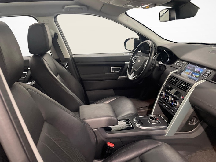 Vehicle image LAND ROVER DISCOVERY SPORT