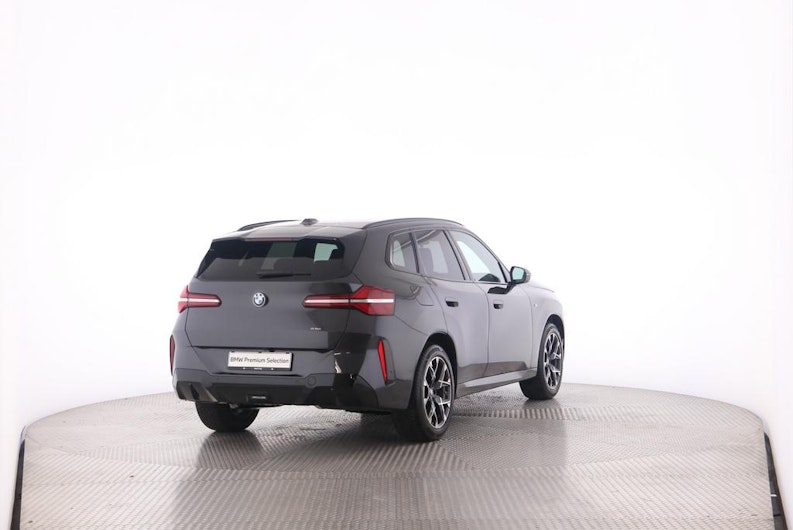 Vehicle image BMW X3