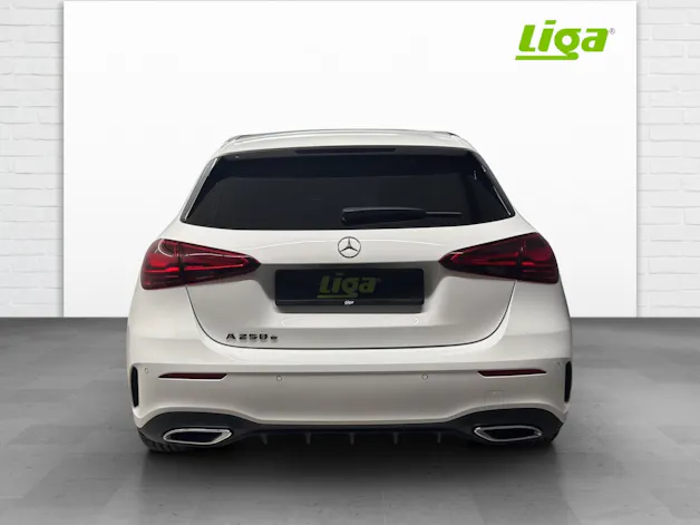 Mercedes-Benz A 250 e AMG Line EQ Star