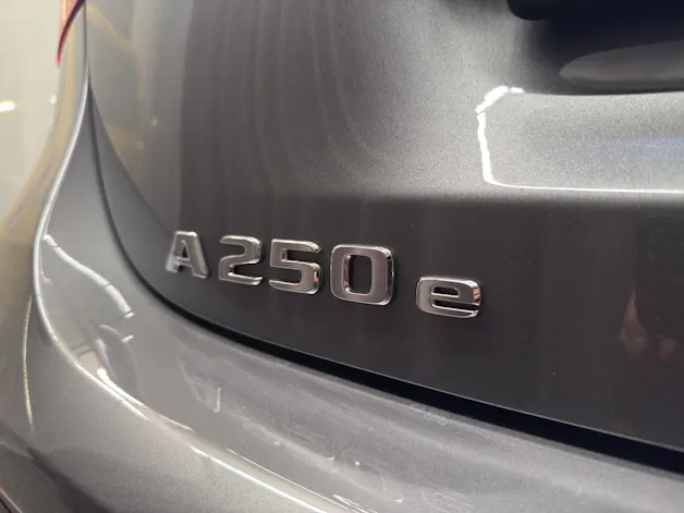 Mercedes-Benz A 250 e AMG Line EQ Star