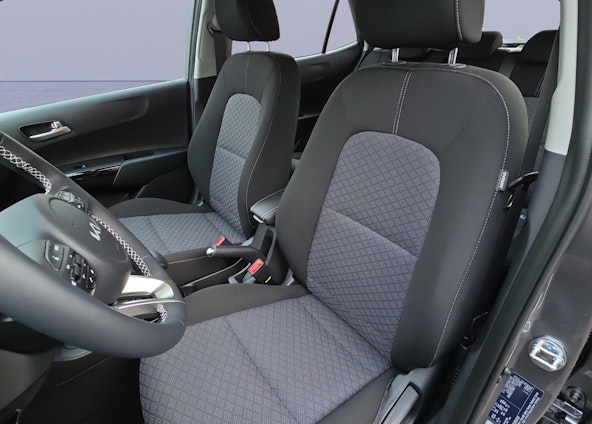 Vehicle image 8 Vehicle image 8