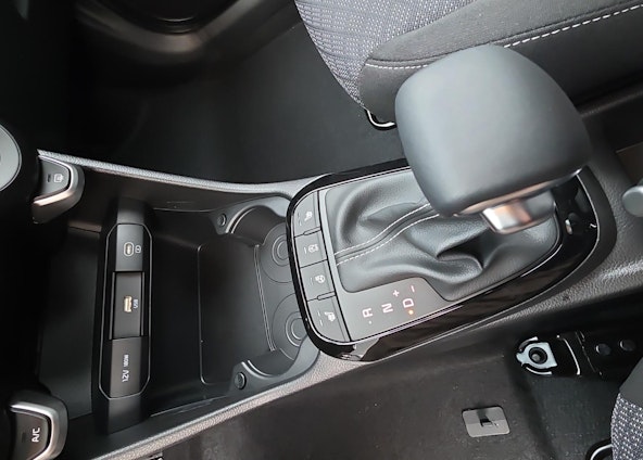 Vehicle image 13 Vehicle image 13